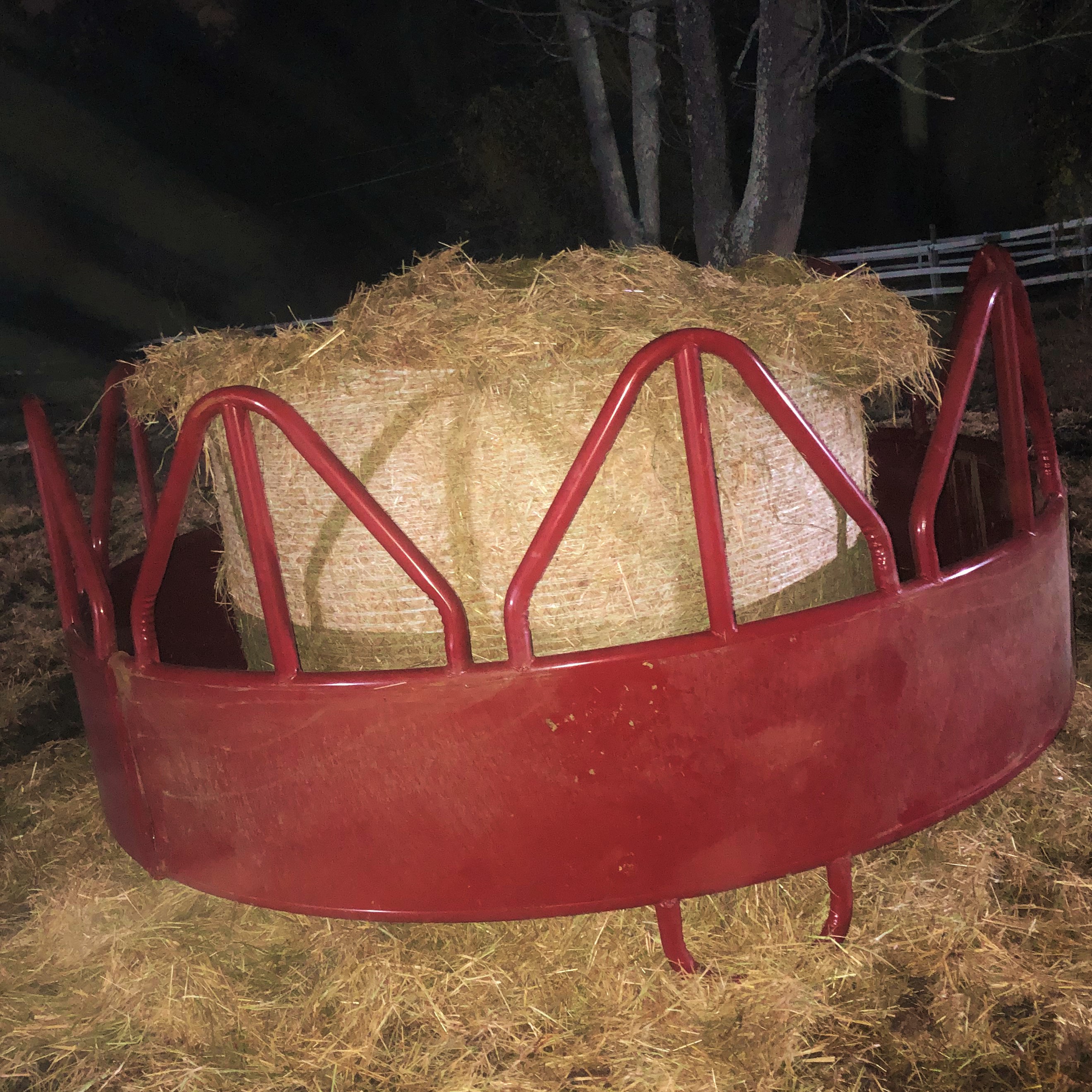 Tarter Open-Top Hay Feeder