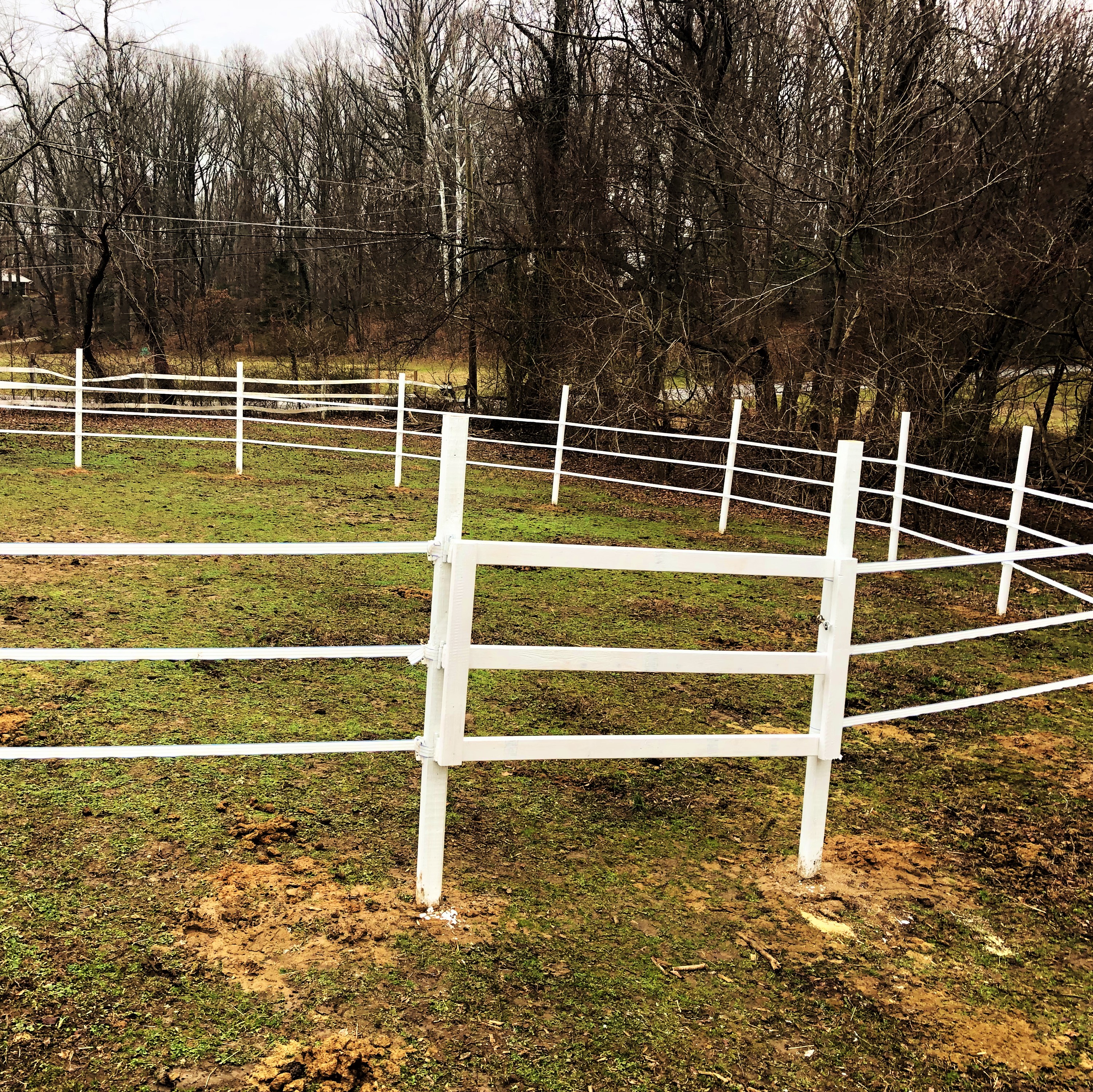 DIY Round Pen Completed